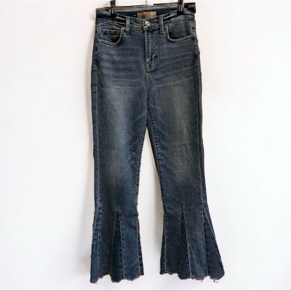 7 For All Mankind Denim - 7 For All Mankind High Rise Kick Flare Scalloped Hem Jeans – Size 26